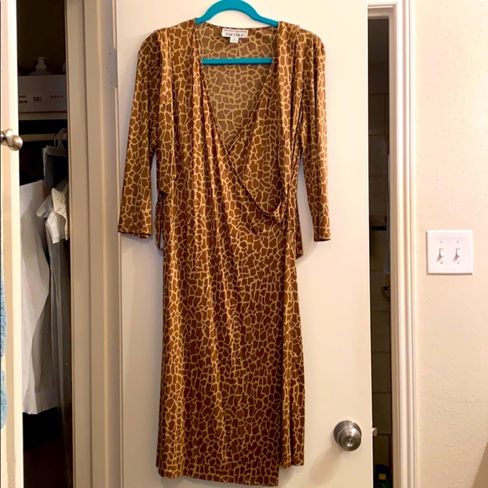Tan/Brown 3/4 sleeve wraparound dress